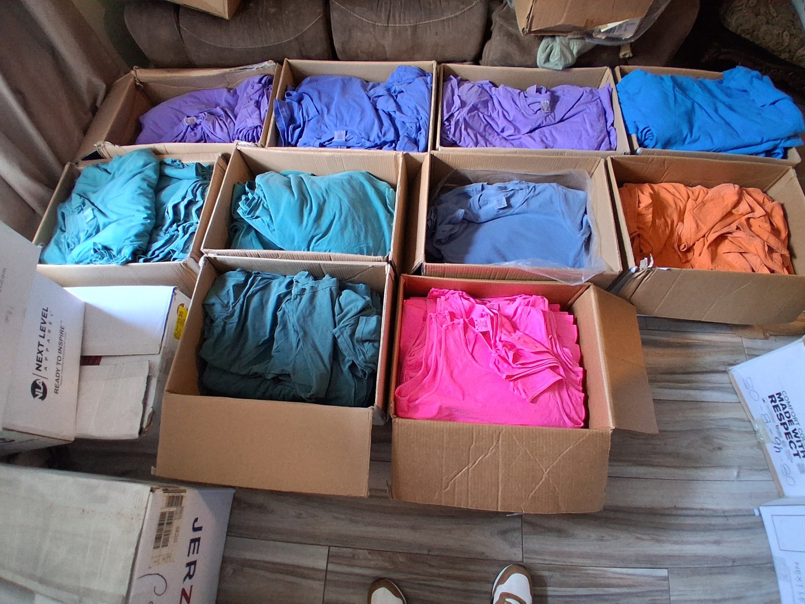 bella canvas lot. Xsmall to 3xl. New blanks. Various colors and sizes