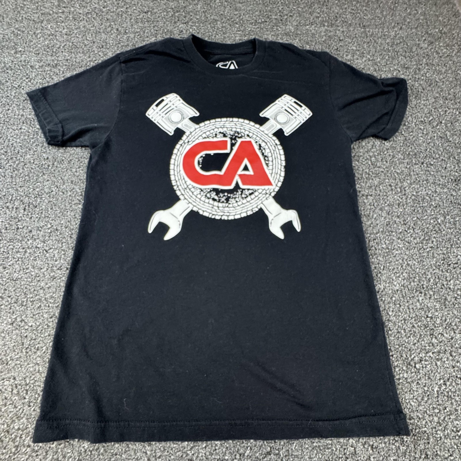 CA Shirt Mens Small Black Mechanic Graphic Automotive Tools Pistons Wrenches USA