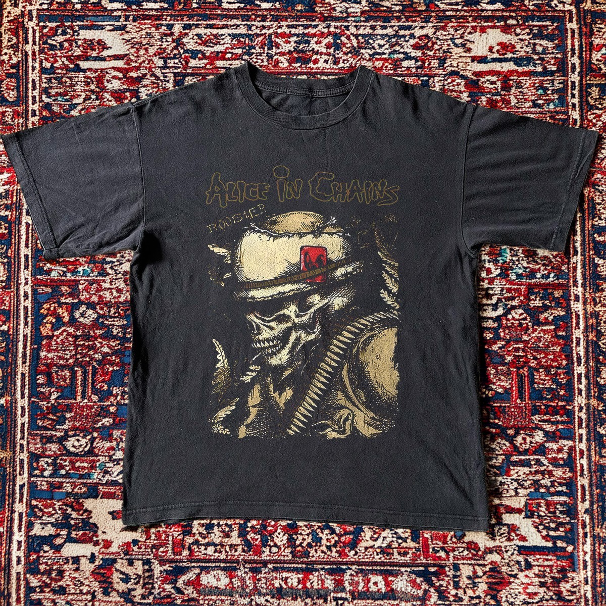 NEW! Alice In Chains Rooster Skull T-Shirt – Retro Rock Band Graphic Unisex Tee