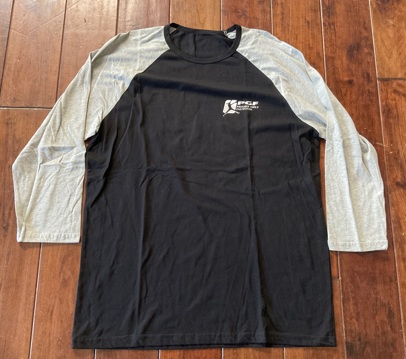 Men’s Large Black Gray 3/4 Sleeve Shirt Softball National Championship 2018 New