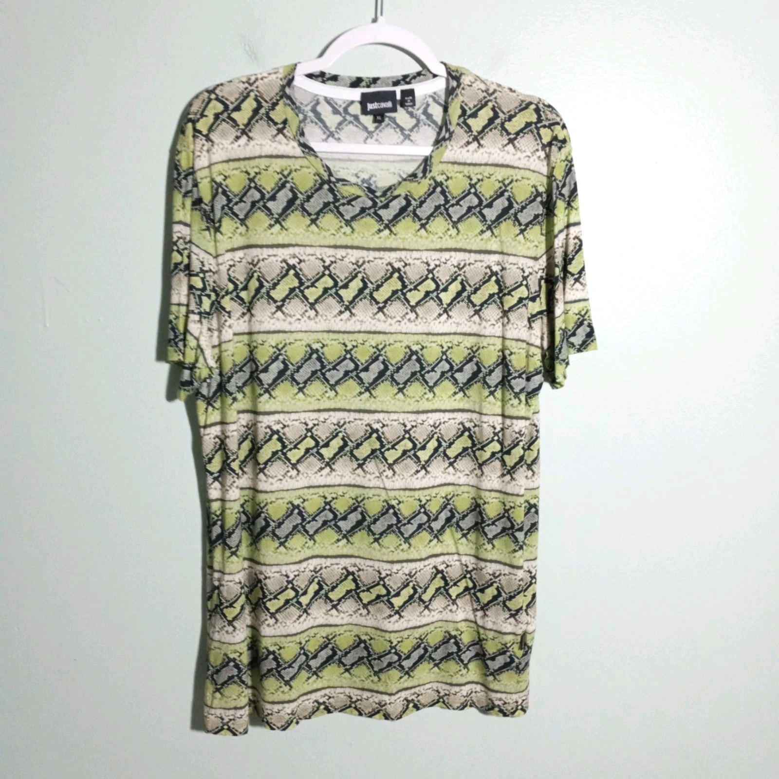 Just Cavalli Men’s Tee size XL, Animal Snake Print Green Black Designer Slim