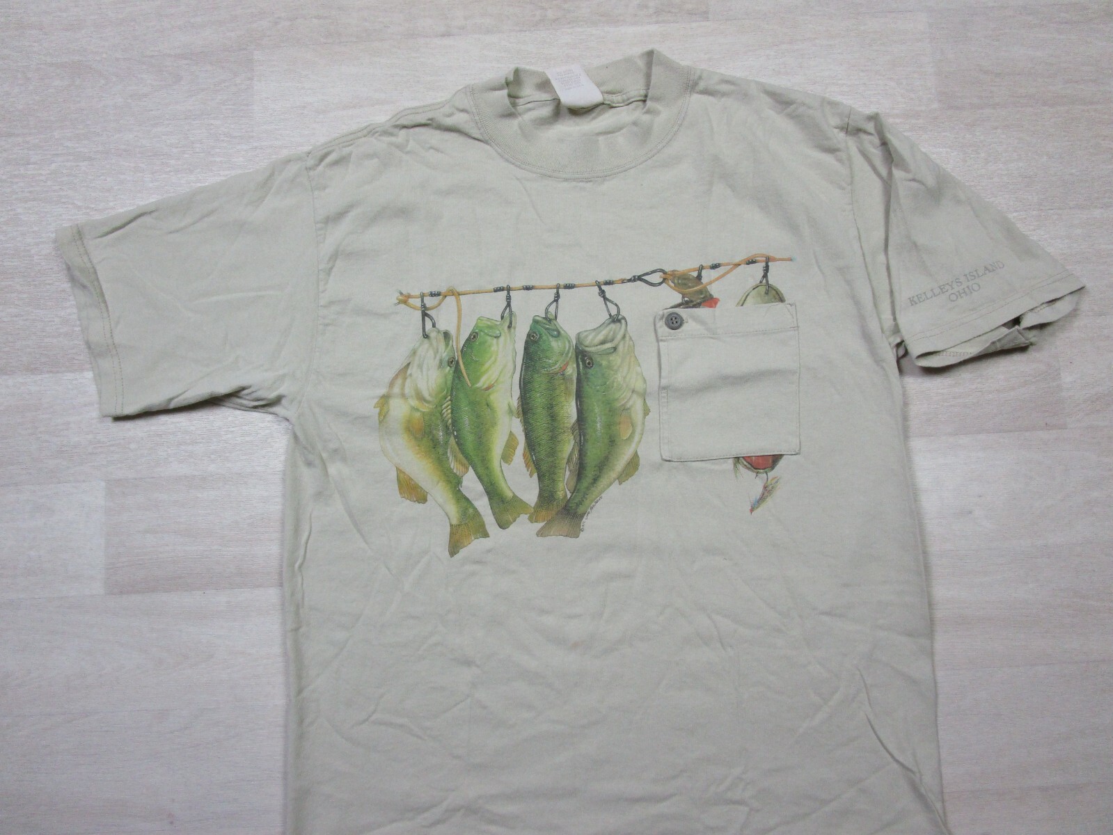 Vintage Fishing Pocket T Shirt (L) Men’s Annapolis Trading Co. USA Made Outdoors
