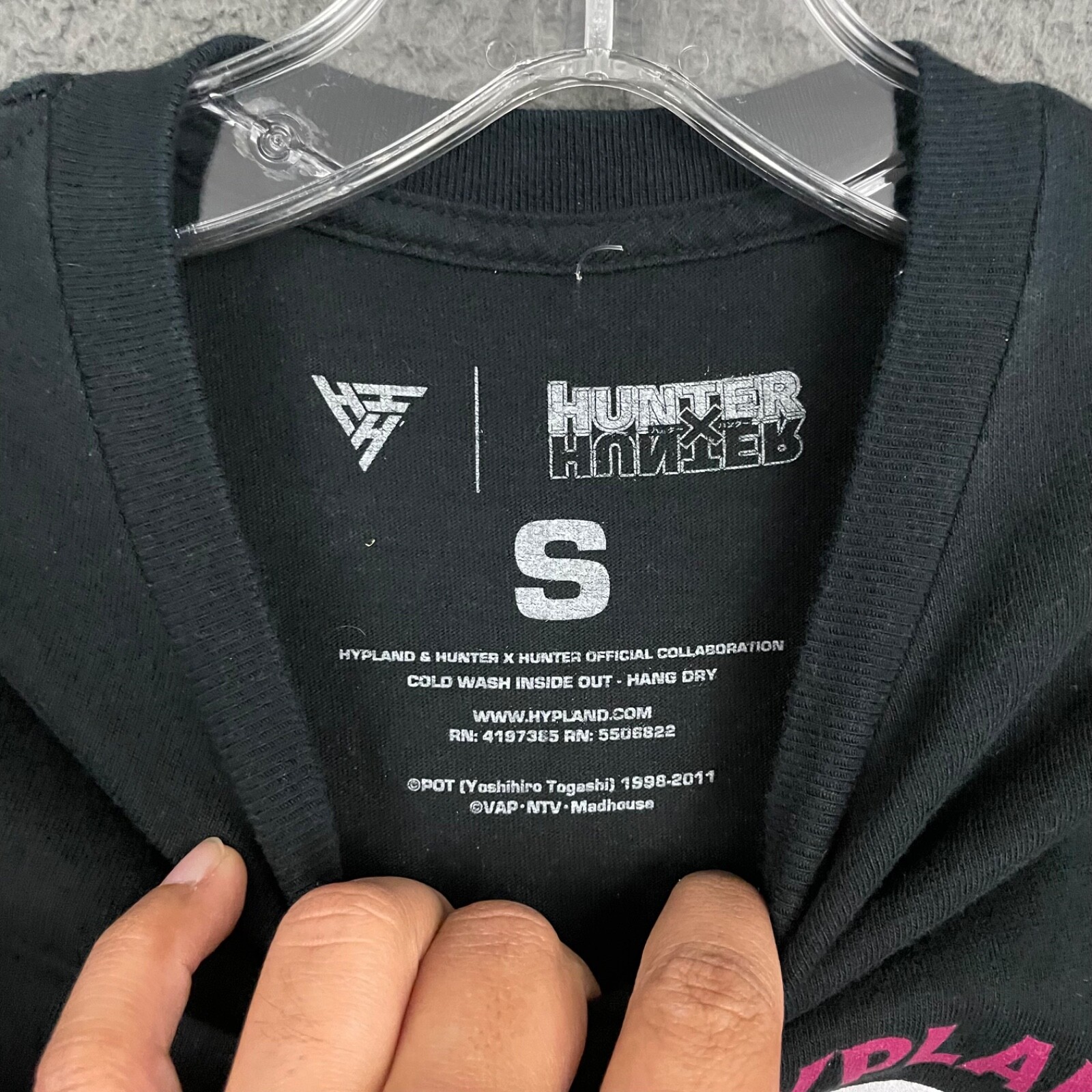 Hypland x Hunter Hunter T-Shirt Mens Small Black Graphic Anime Cotton Casual