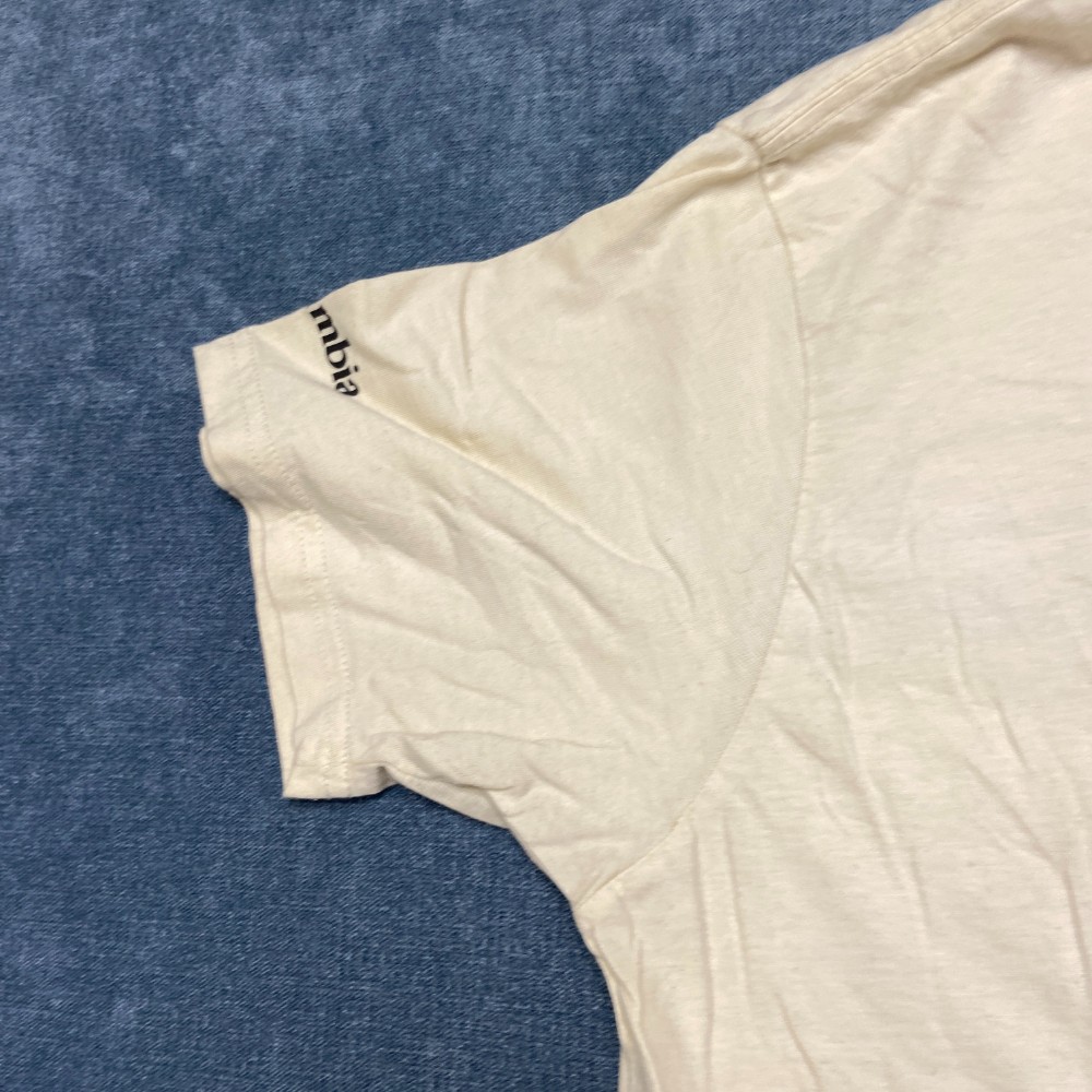 Columbia Sportswear Company T Shirt Mens Small Ivory Cotton Wordmark Logo Tee