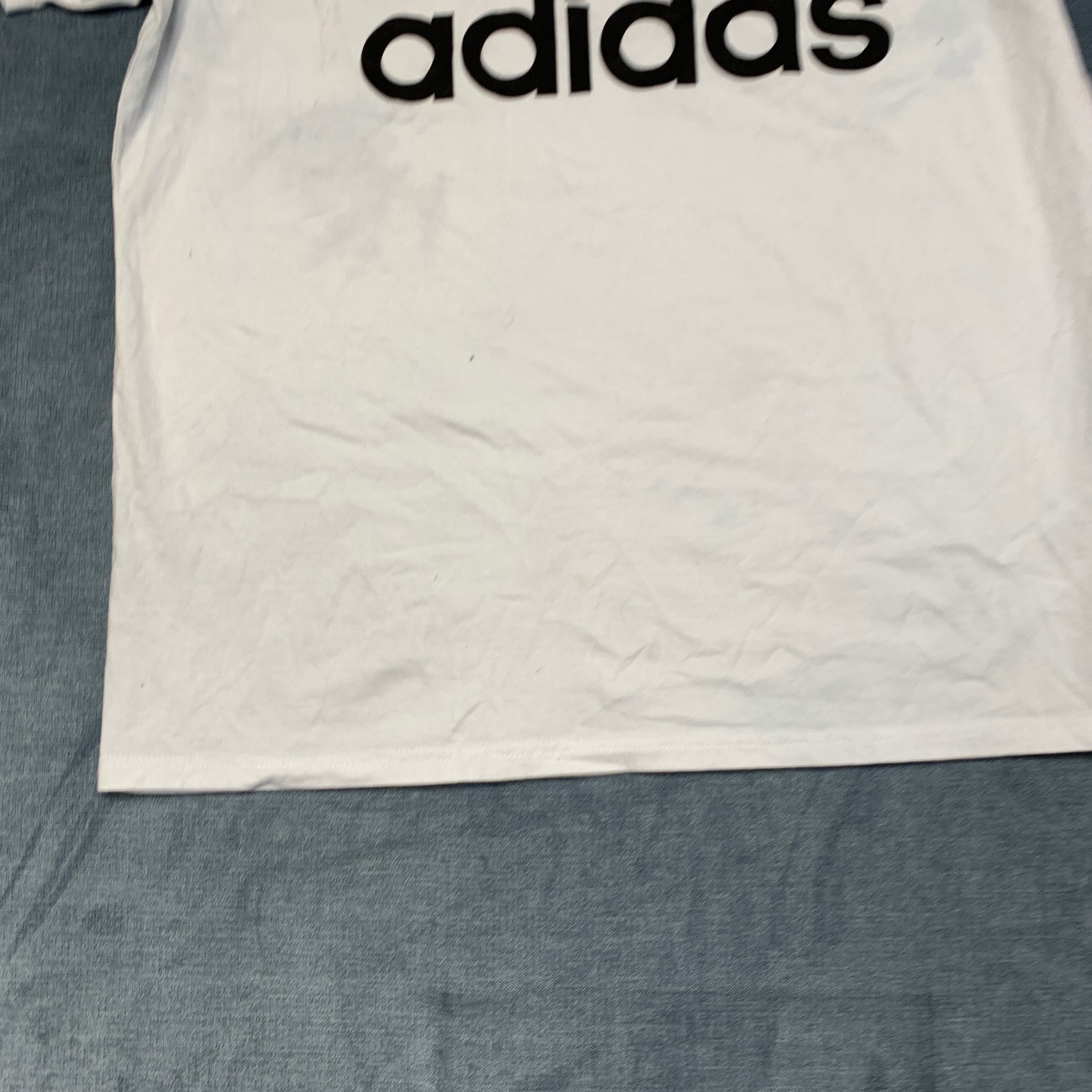 Adidas T Shirt Mens Large White Logo Short Sleeve Outdoor Travel Pullover Tee