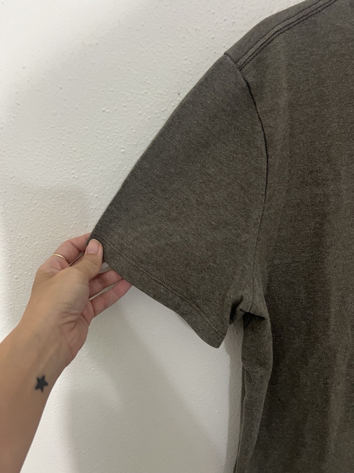 Taylor Stitch Men’s Short Sleeve Cotton Blend Gray T Shirt Size 42