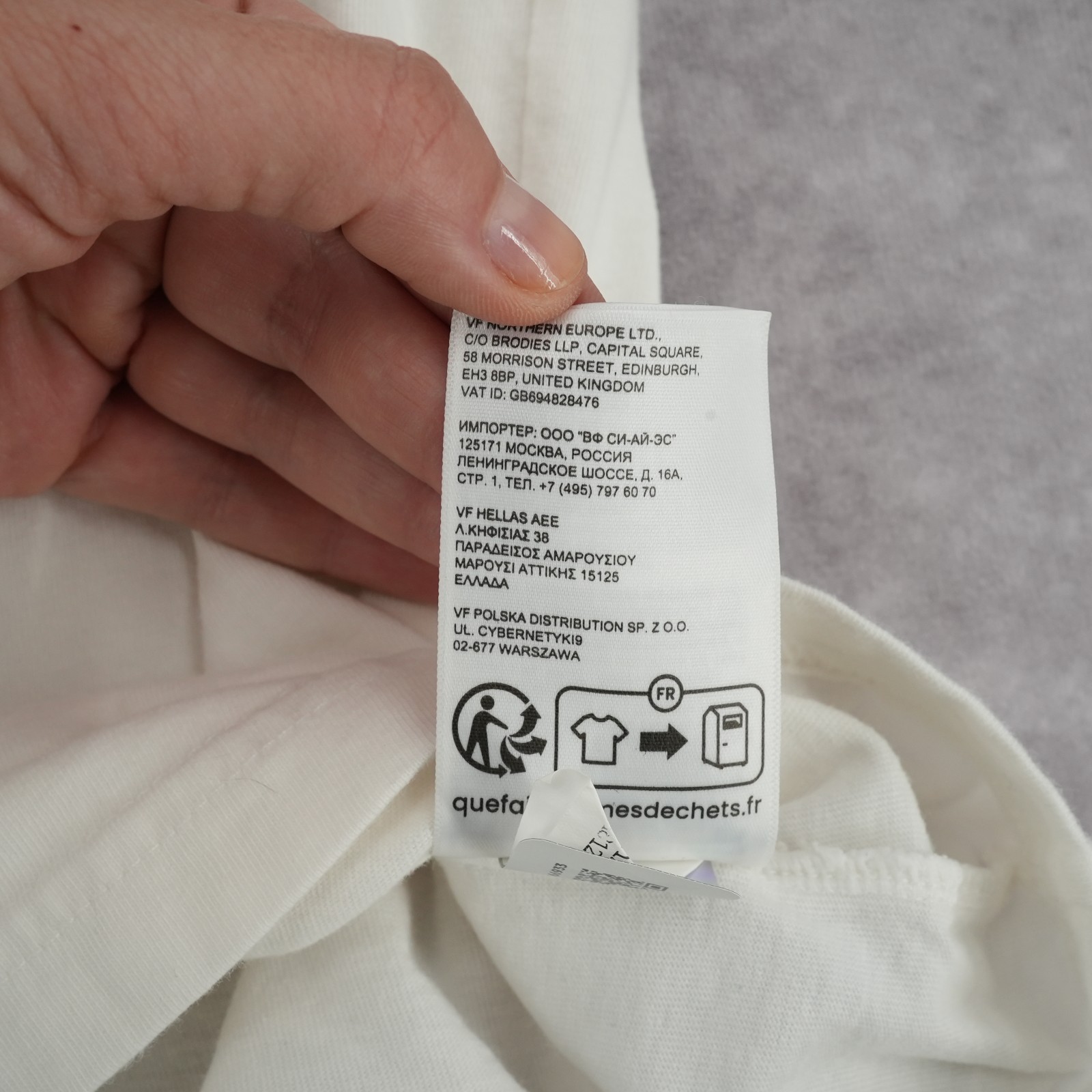 The North Face Pocket T Shirt Men’s Large White Black Patch Pocket Casual Tee