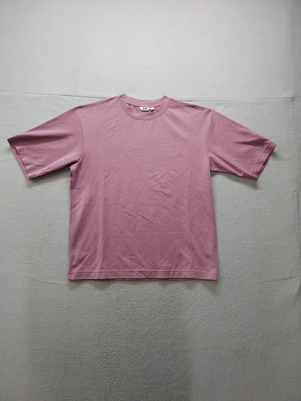 Uniqlo Men T Shirt M Dusty Pink Oversized Short Sleeve Crew Neck Knit Regular