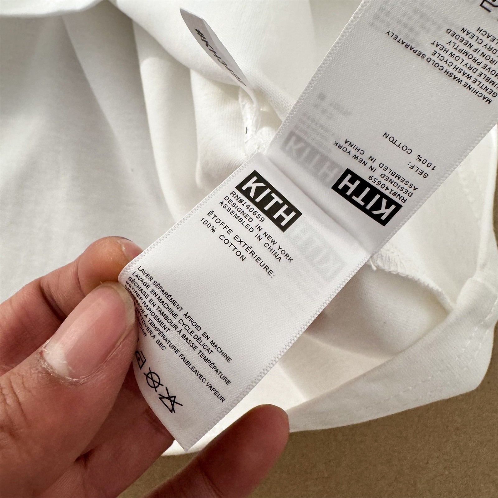 Kith Simple Flocked Small Box Logo Loose Neck Solid Color Short Sleeve Couple