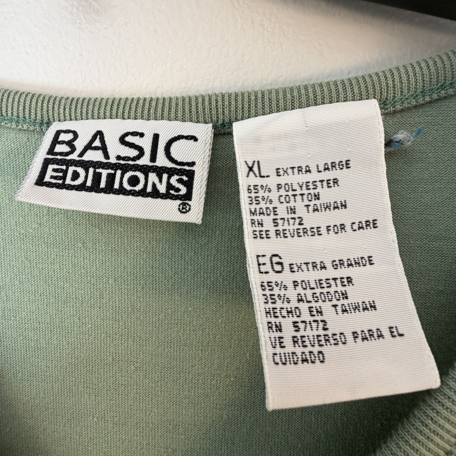 VTG Basic Editions Men XL V-Neck T-Shirt Green Blue Color Block Striped Casual