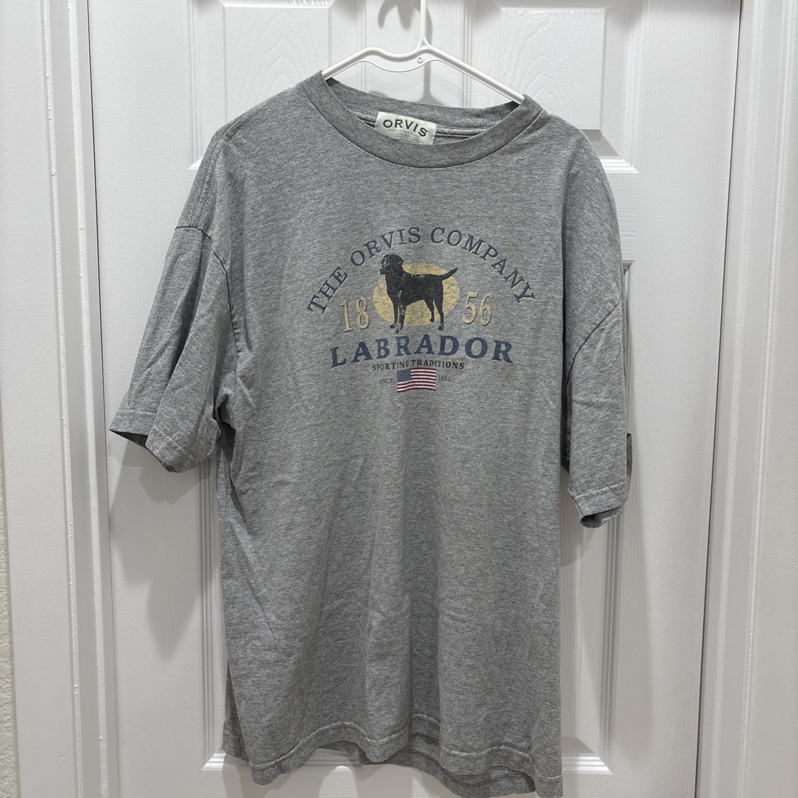 Orvis Labrador Grey Men’s T-Shirt Large