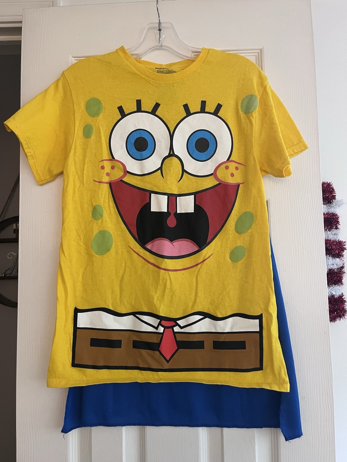 Yellow Nickelodeon SpongeBob SquarePants costume t-shirt w/ a Blue Cape