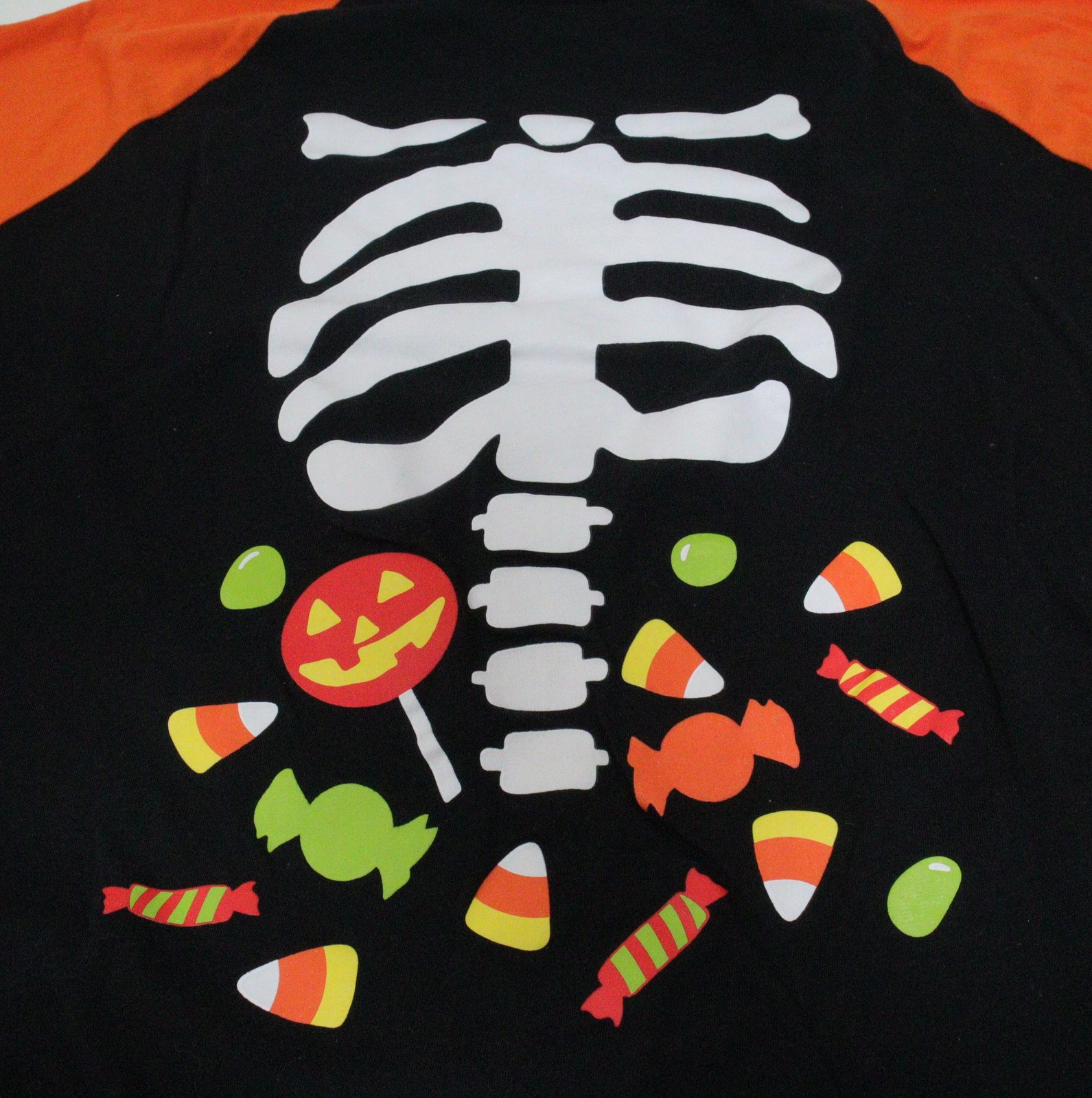 Celebrate! Halloween Skeleton Candy Long Sleeve T-Shirt XL T0500