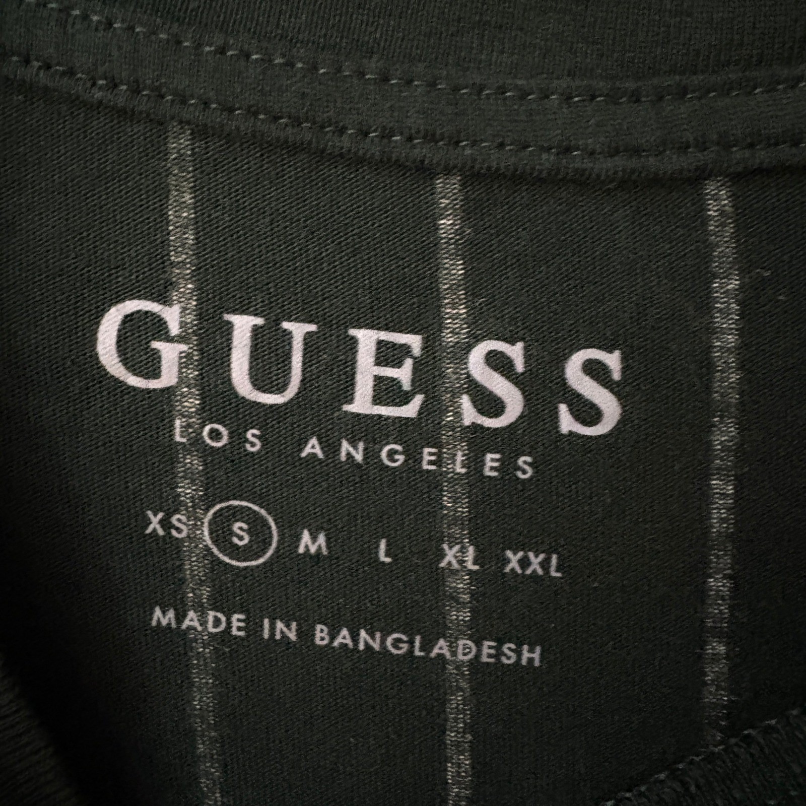 GUESS Y2K Green Pinstripe Tee Preppy Streetwear Old Money Shirt Size Small