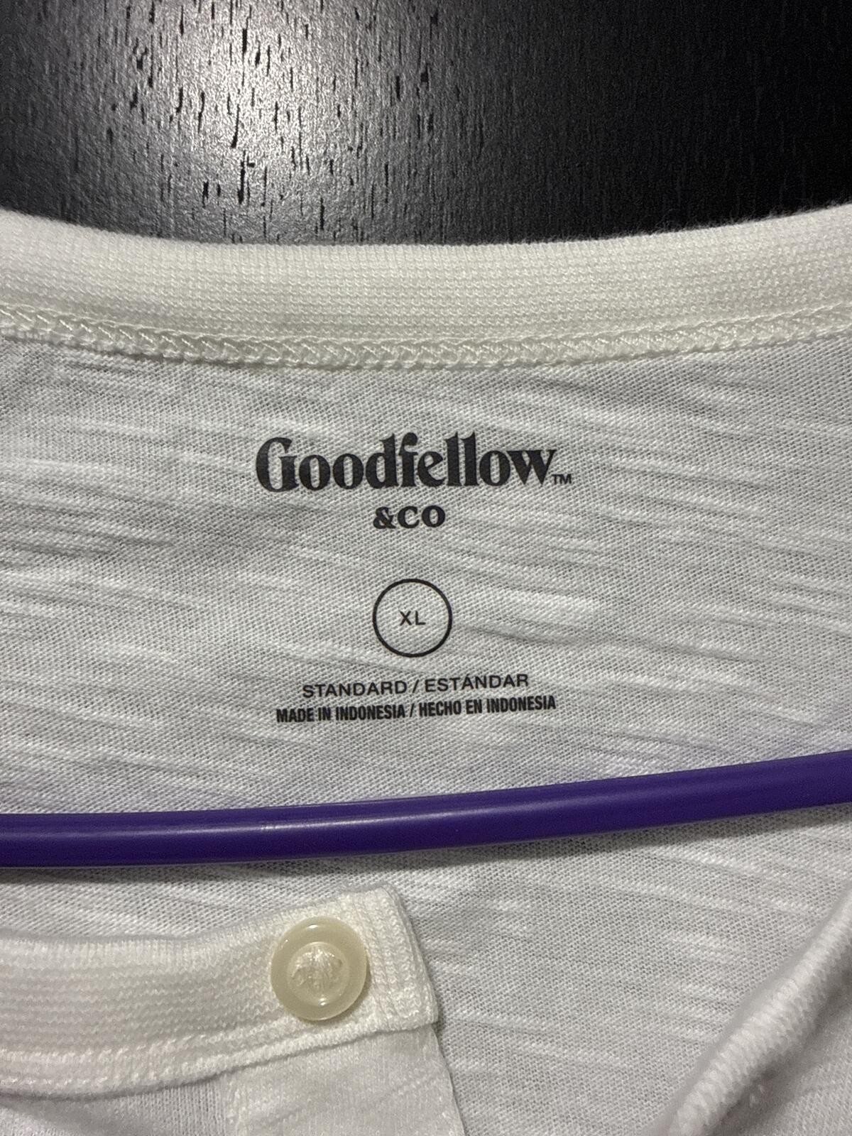 Goodfellow & Co White Short Sleeve Henley T-Shirt Size XL