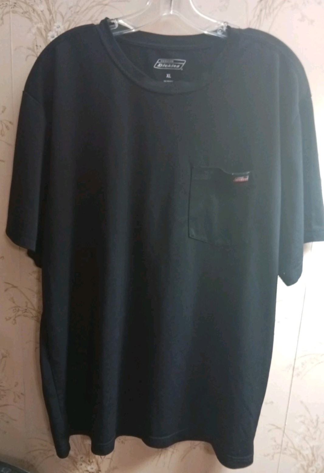 Men’s Dickies Short Sleeve Active/Workwear Pocket Tee.Black XL Crewneck