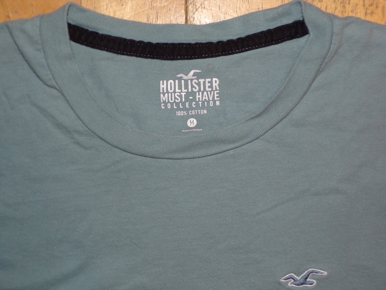HOLLISTER MUST-HAVE COLLECTION Mens Ice Blue Crew Neck T-Shirt ABERCROMBIE FITCH