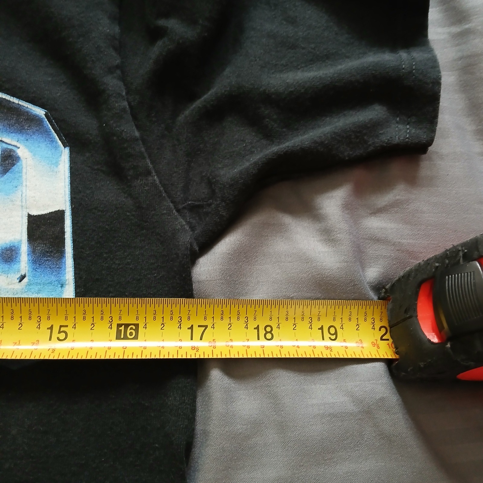 4Hunnid YG Mens Graphic T-Shirt Black Blue Arched Logo Streetwear Size Small