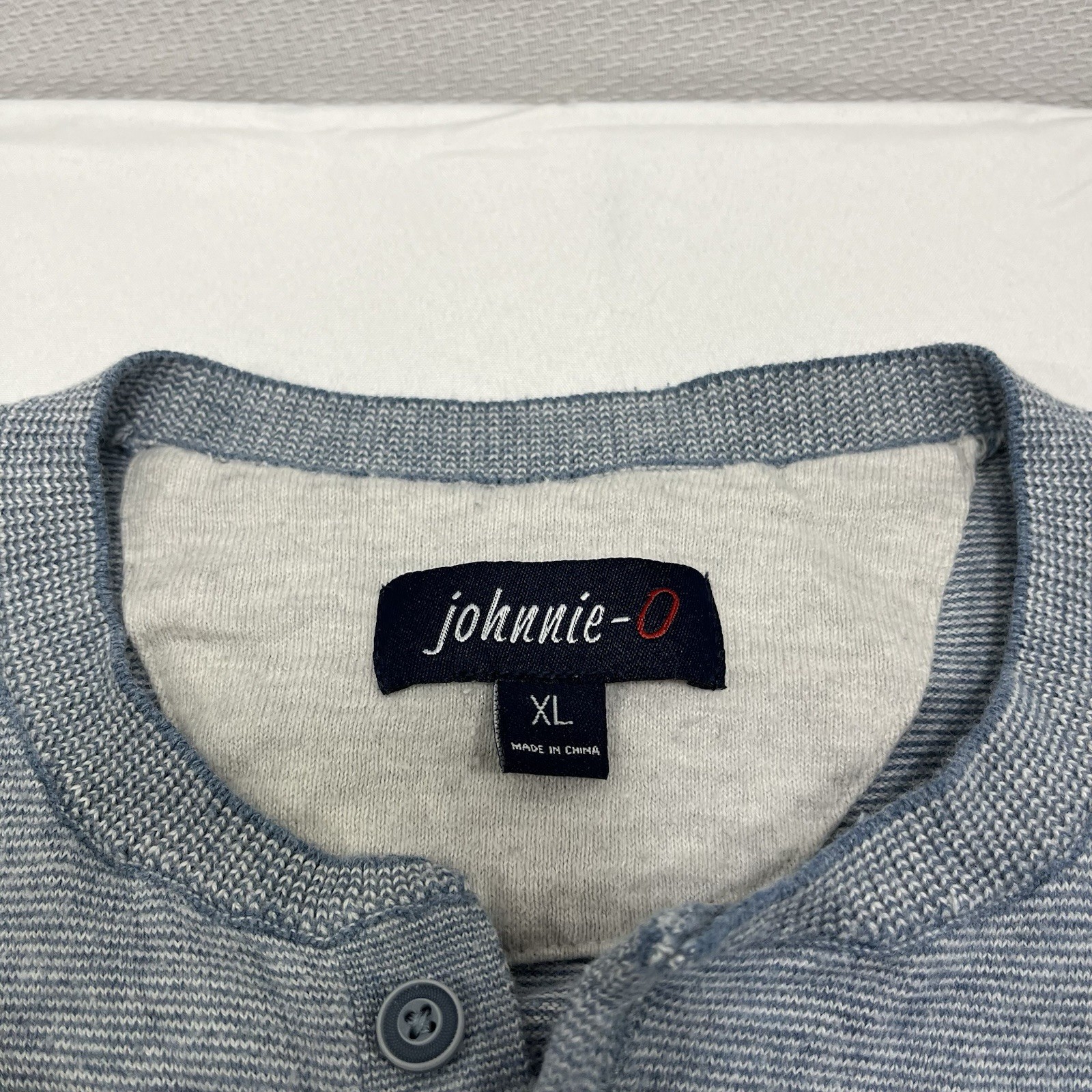 JOHNNIE-O Henley Shirt Mens XL Blue Pullover Cotton Nylon Silk Knit Preppy