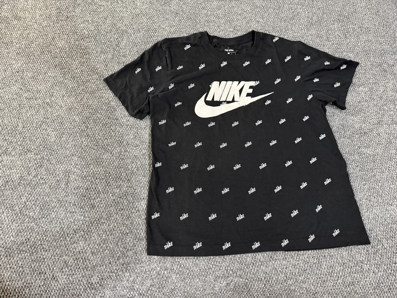 Nike Shirt Mens Large Black Allover Logo Graphic Tee T-Shirt Athletic Sports