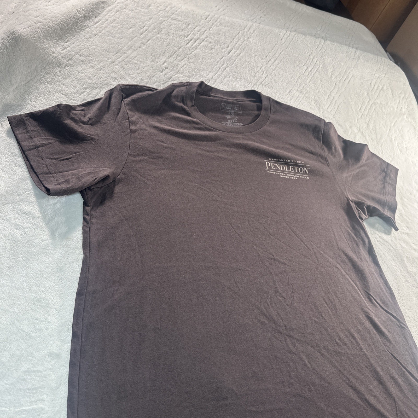 Pendleton Men’s graphic T Shirt Brown Short Sleeve Outdoors Camping LARGE NWOT
