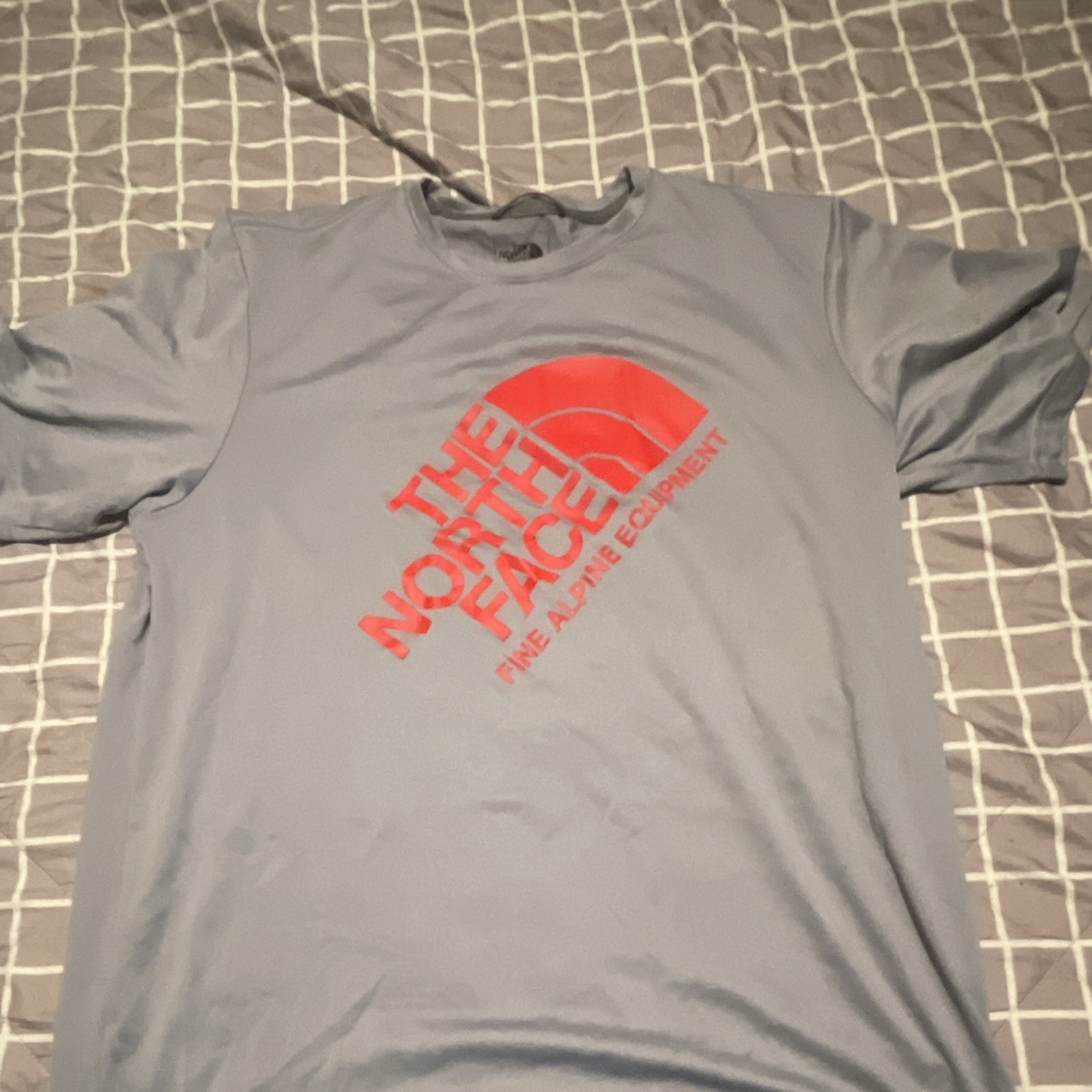 The North Face Men’s Gray/Red Graphic Logo Crew Neck Short Sleeve T-Shirt M #59