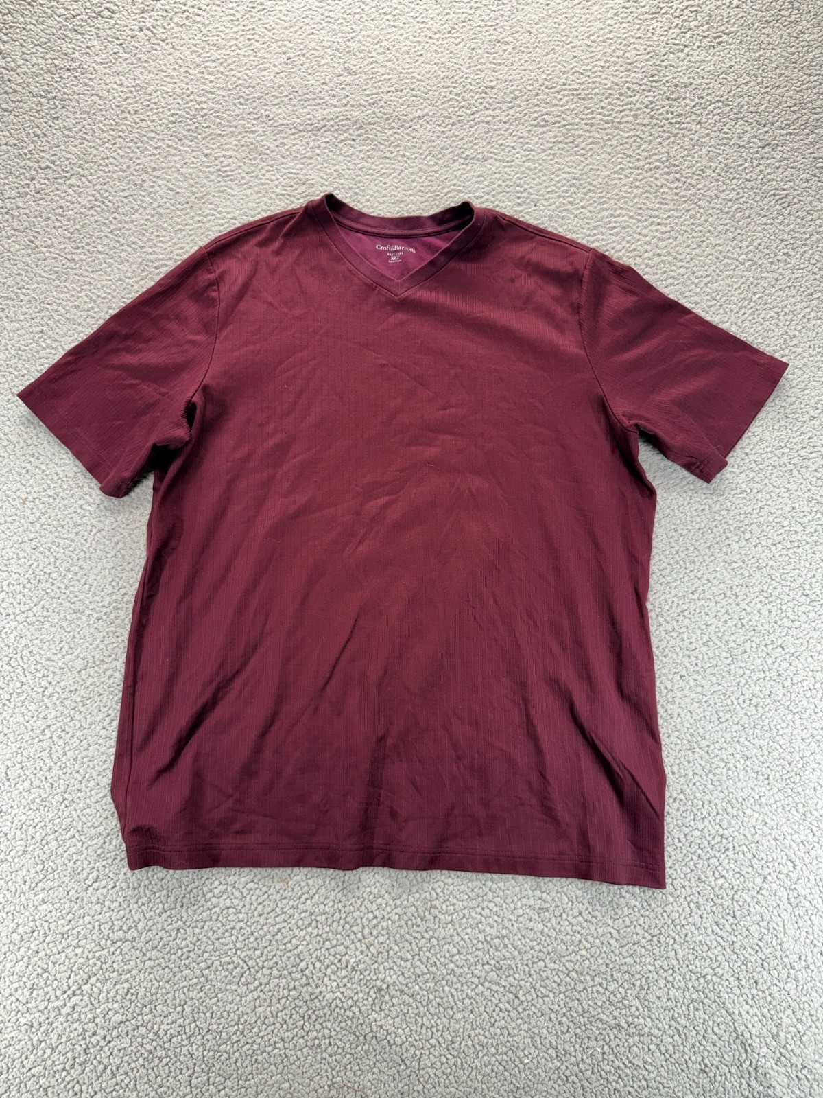 Croft & Barrow T-Shirt Mens XLT Maroon Red Textured Knit Easy Care V-Neck Basic