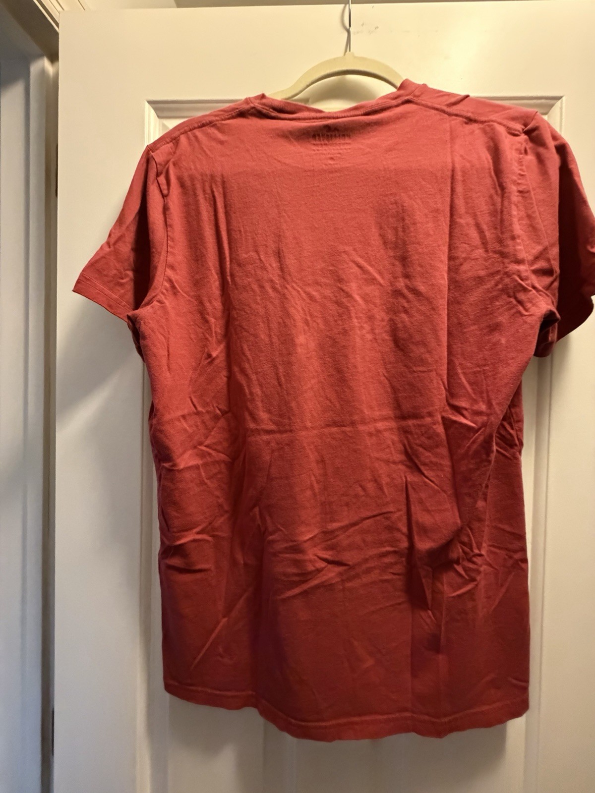 2 Hollister Must Have Collection T-Shirt Men’s medium
