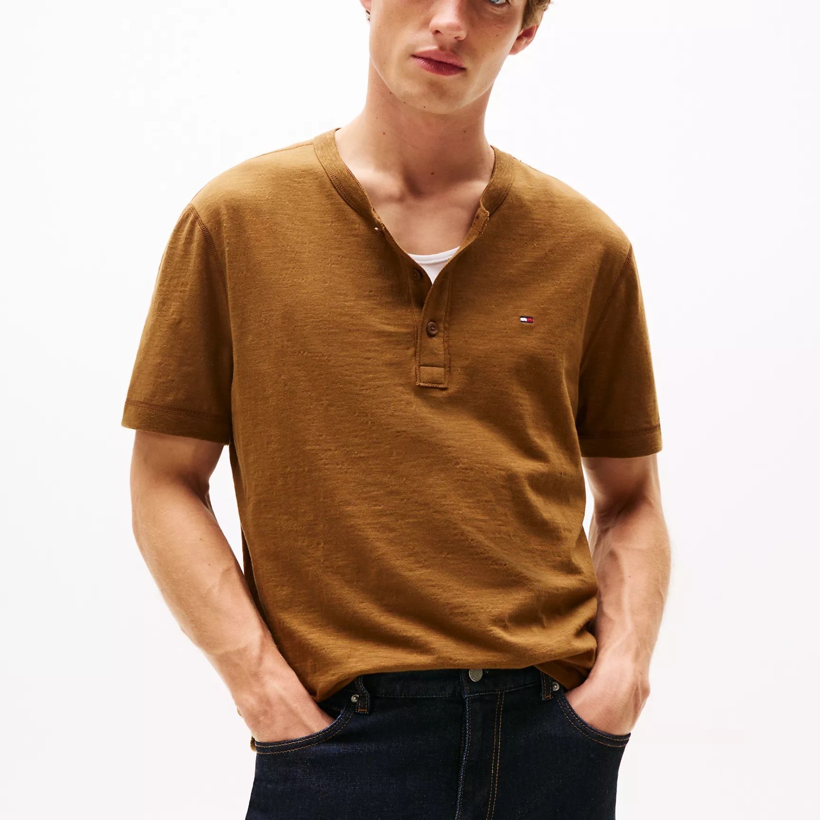 NWT Tommy Hilfiger Men’s Subtle Texture Slub Cotton Solid Henley T-shirt Tee NEW