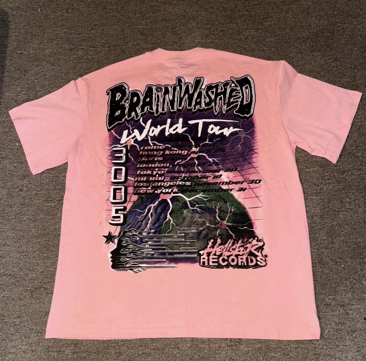 Hellstar Men’s Pink Brainwashed 3005 World Tour Graphic Tee, Crew Neck, 10