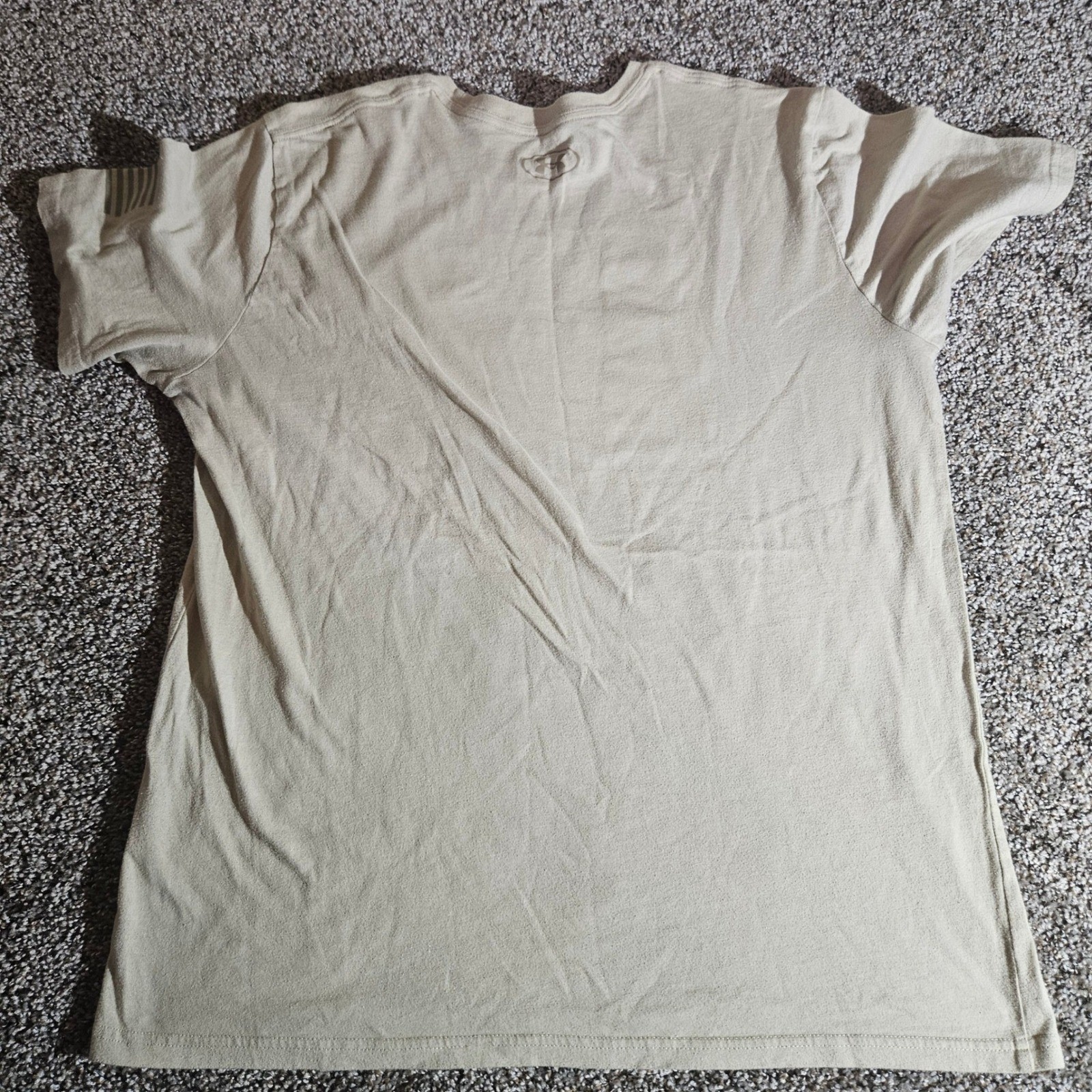 Under Armour Mens Freedom Flag Graphic T-Shirt Tan Khaki Loose Fit 1370811 Large
