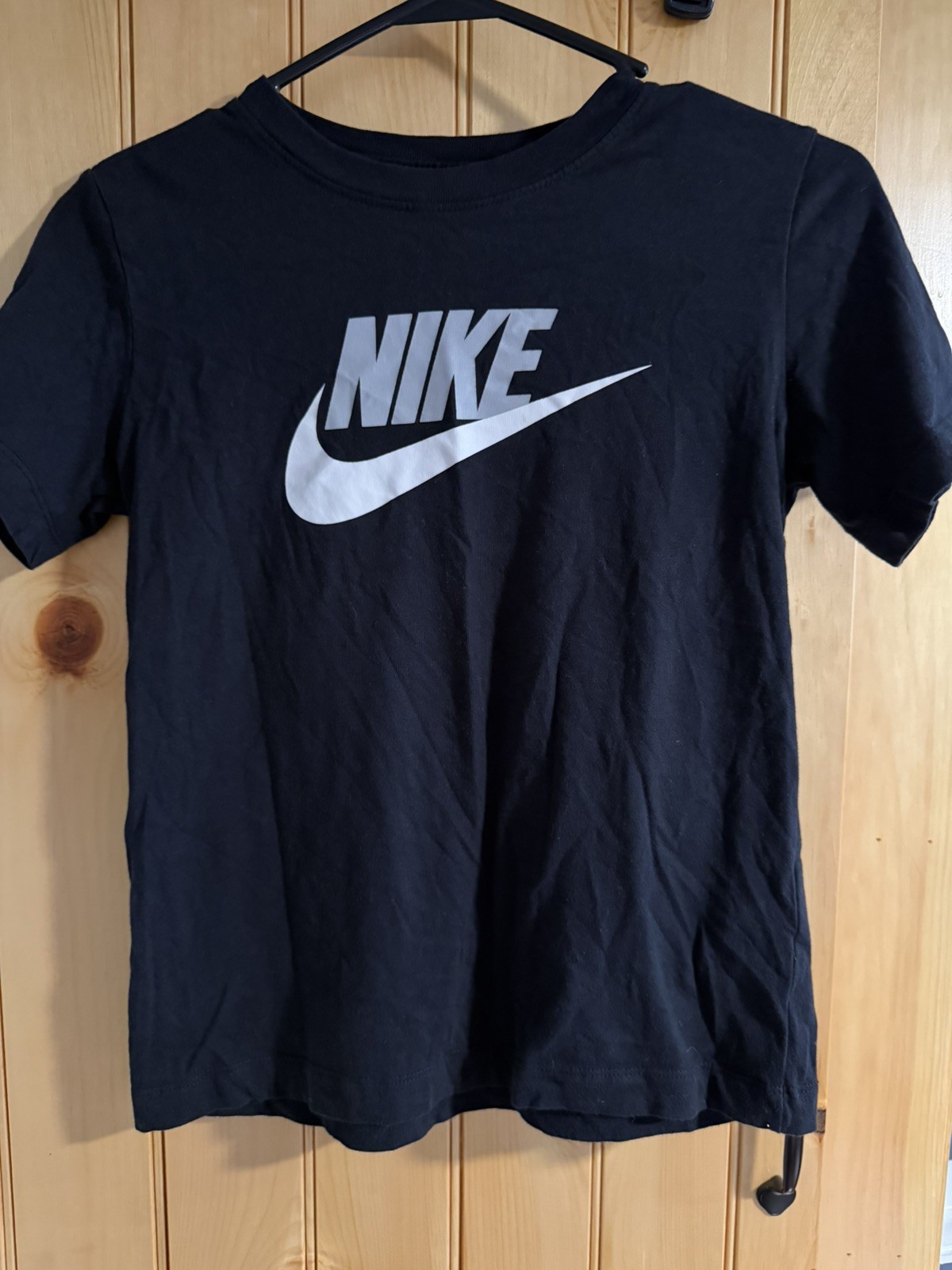 Nike The Nike Tee Men’s Black Graphic Logo Crew Neck Short Sleeve T-Shirt M