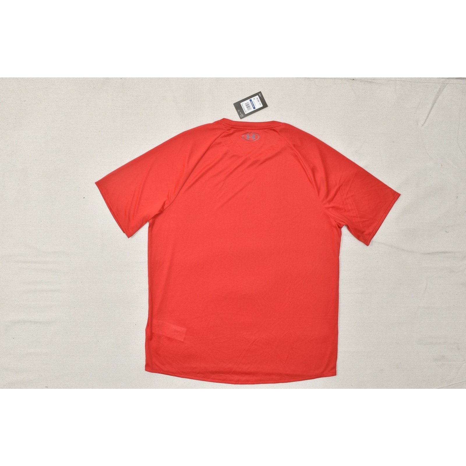 Under Armour UA Tech Tee Men’s Crew Neck Short Sleeve Athletic Fit Size XL NEW