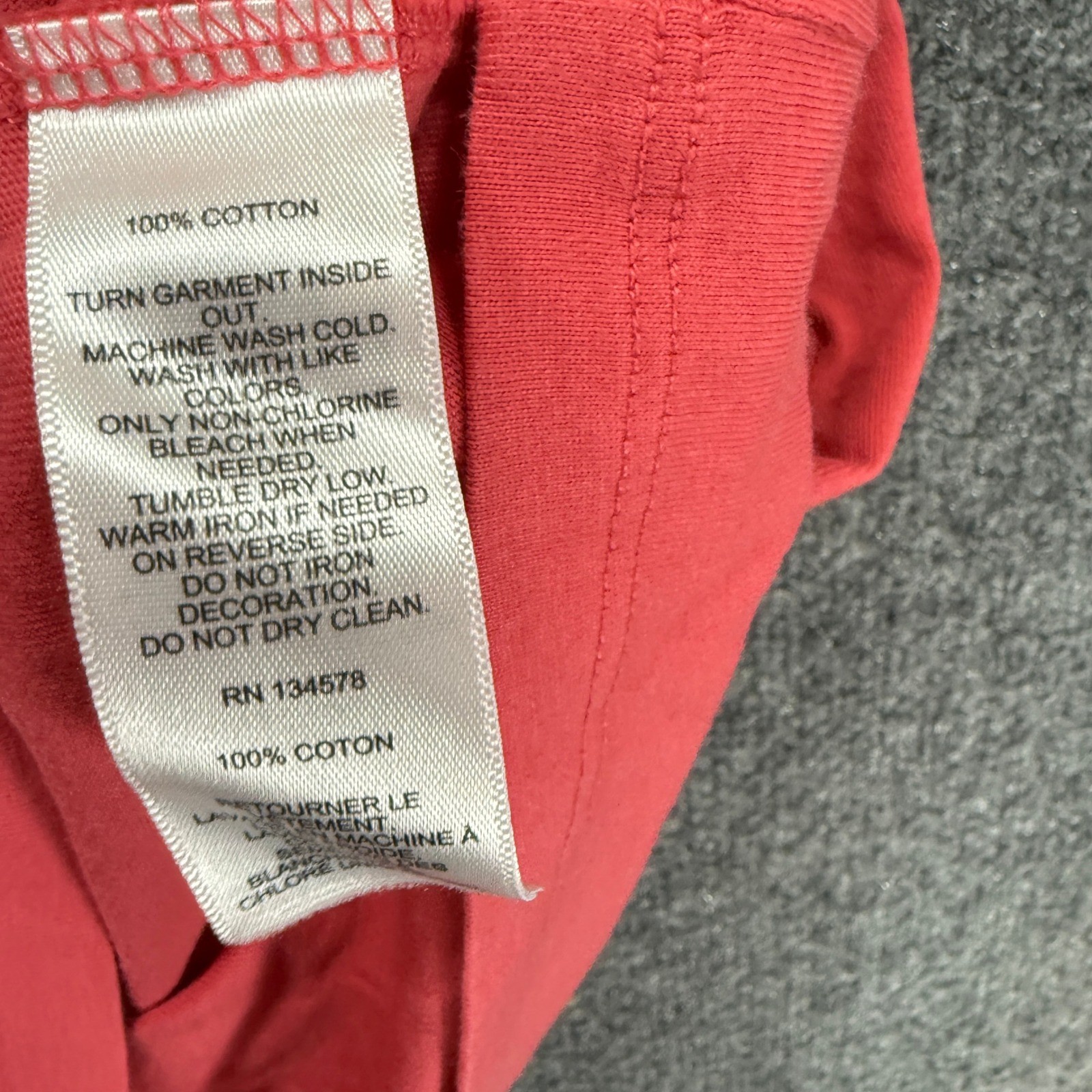 Vineyard Vines Pocket Tee Mens Medium Tshirt Red Solid Cotton Classic Preppy NEW