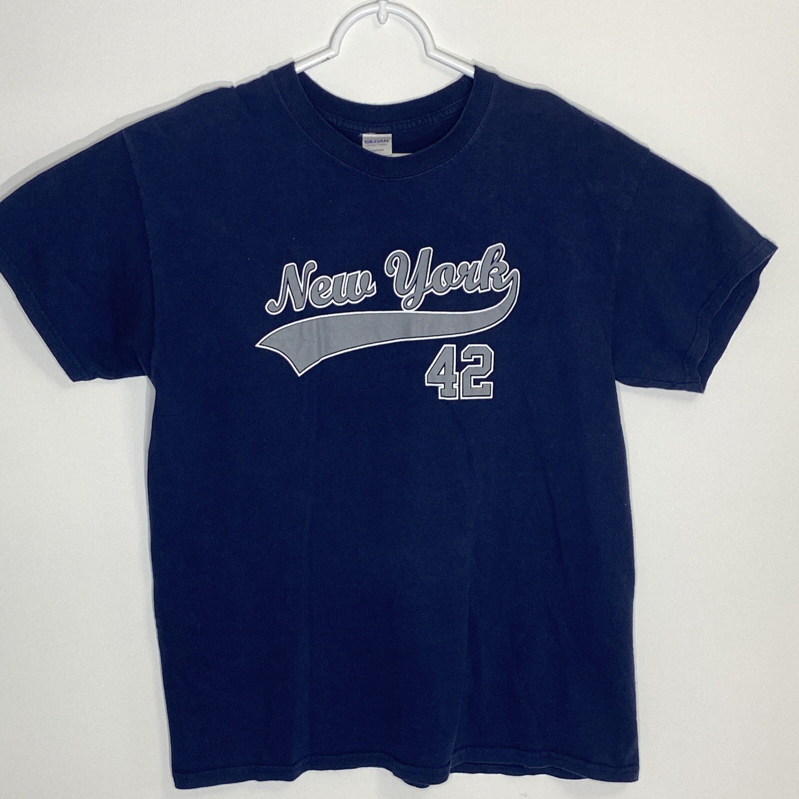 New York Yankees MLB number 42 Mariano Rivera L blue graphic T-shirt