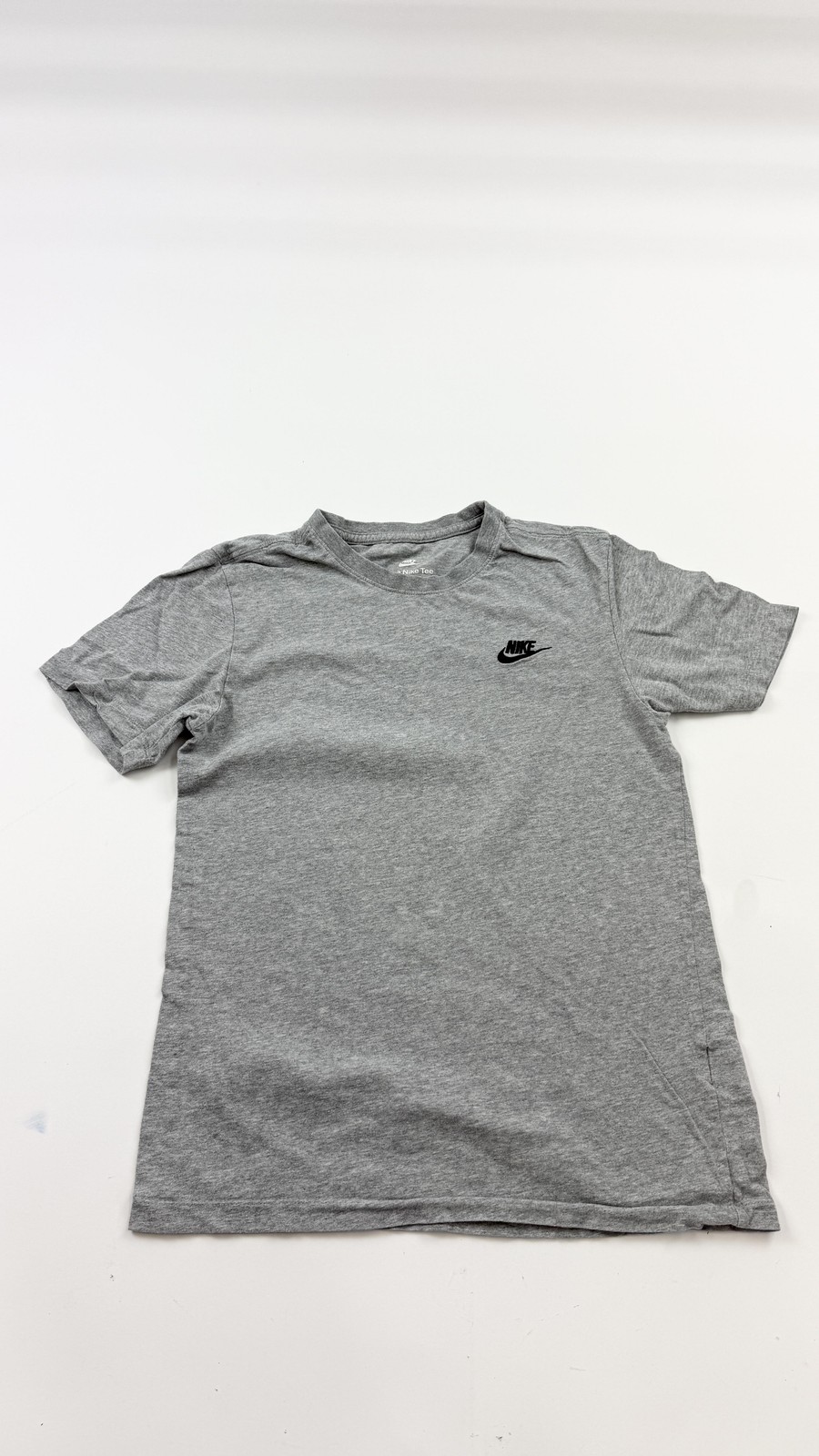 Nike Shirt Mens Extra Small Gray The Nike Tee Athletic Swoosh Logo Malaysia XS