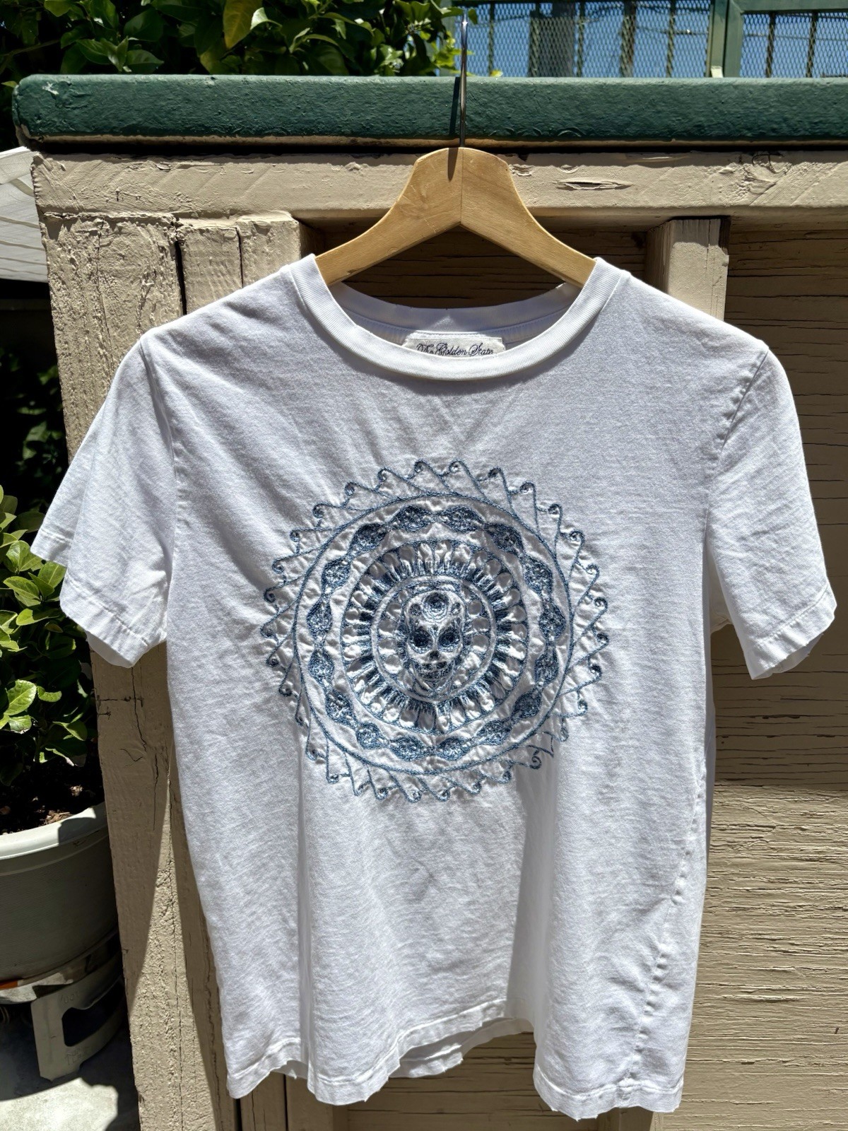 Reno Relief Tyler Skull T-Shirt Off White/Indigo Embroidery Size S Made in Japan