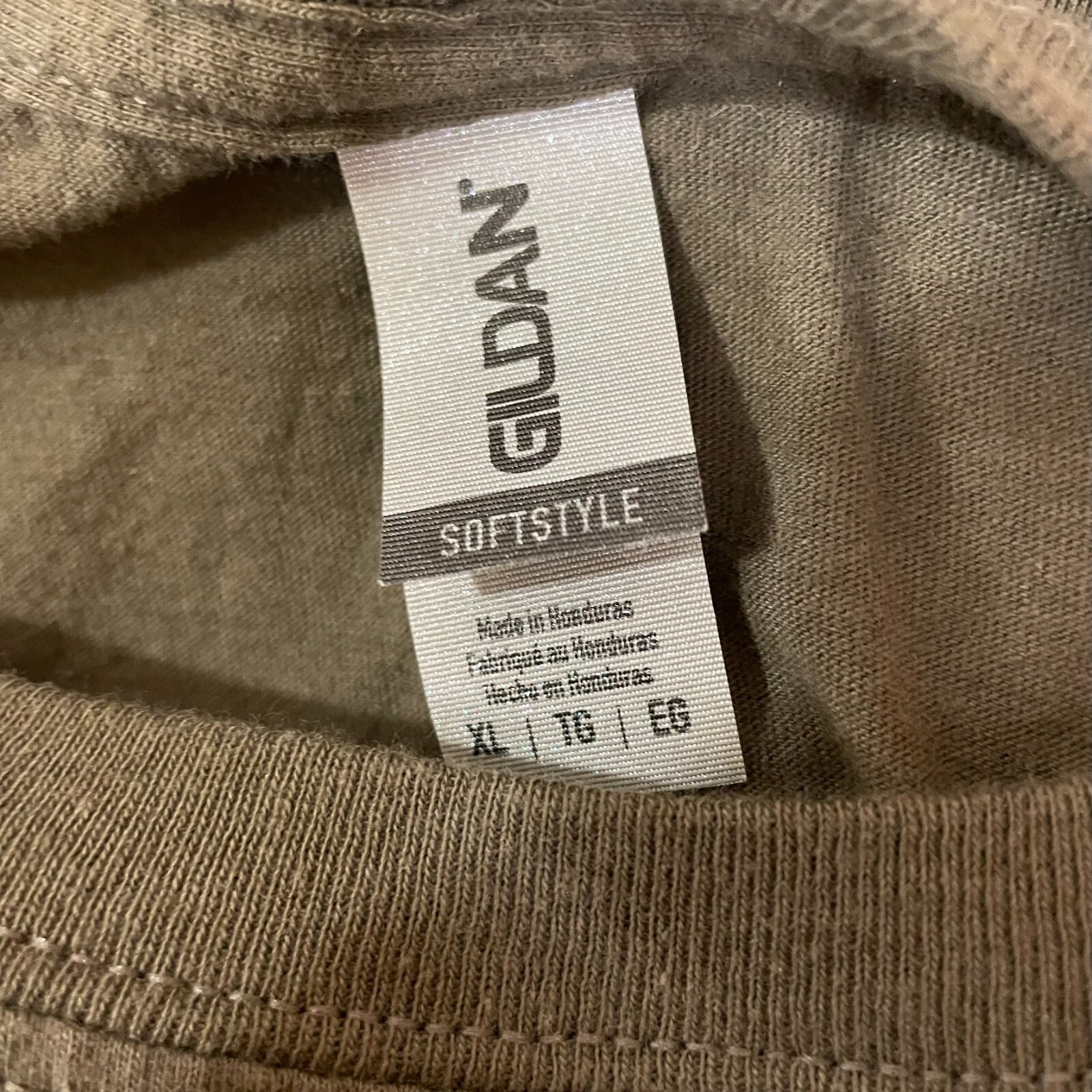 Gildan Adult Softstyle T-Shirt Crecent Moon Logo XL Olive Crew Neck T-Shirt