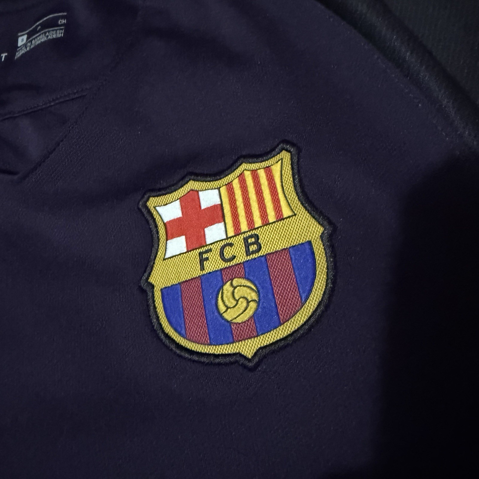 BARCELONA 2016 2017 AWAY FOOTBALL SHIRT SOCCER JERSEY NIKE 776844-525 sz Small