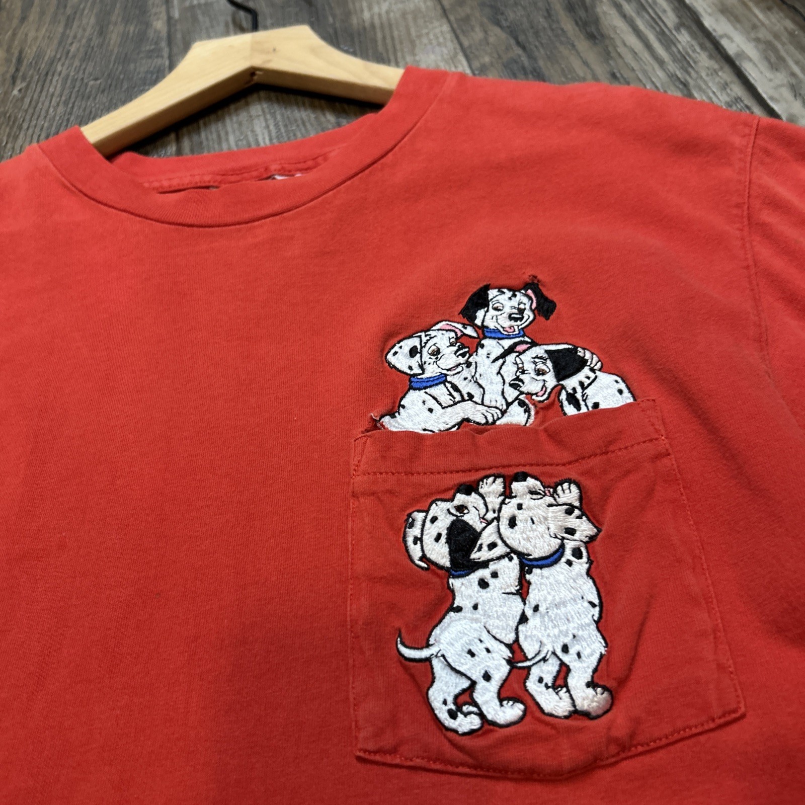 Vintage Disney Club 101 Dalmatians Embroidered T Shirt Red Movie Cartoon Size M