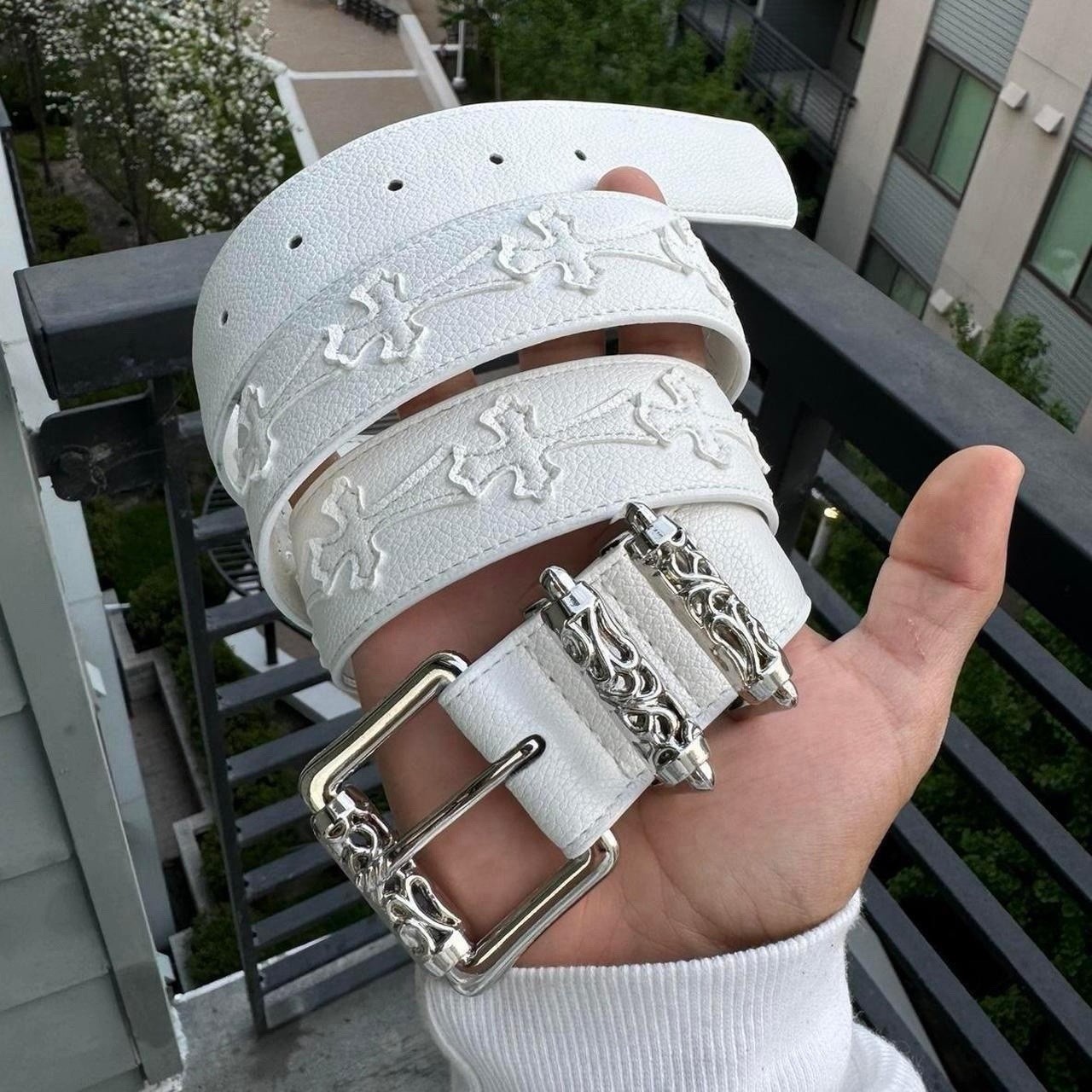Dope White belt With A rolling Buckle