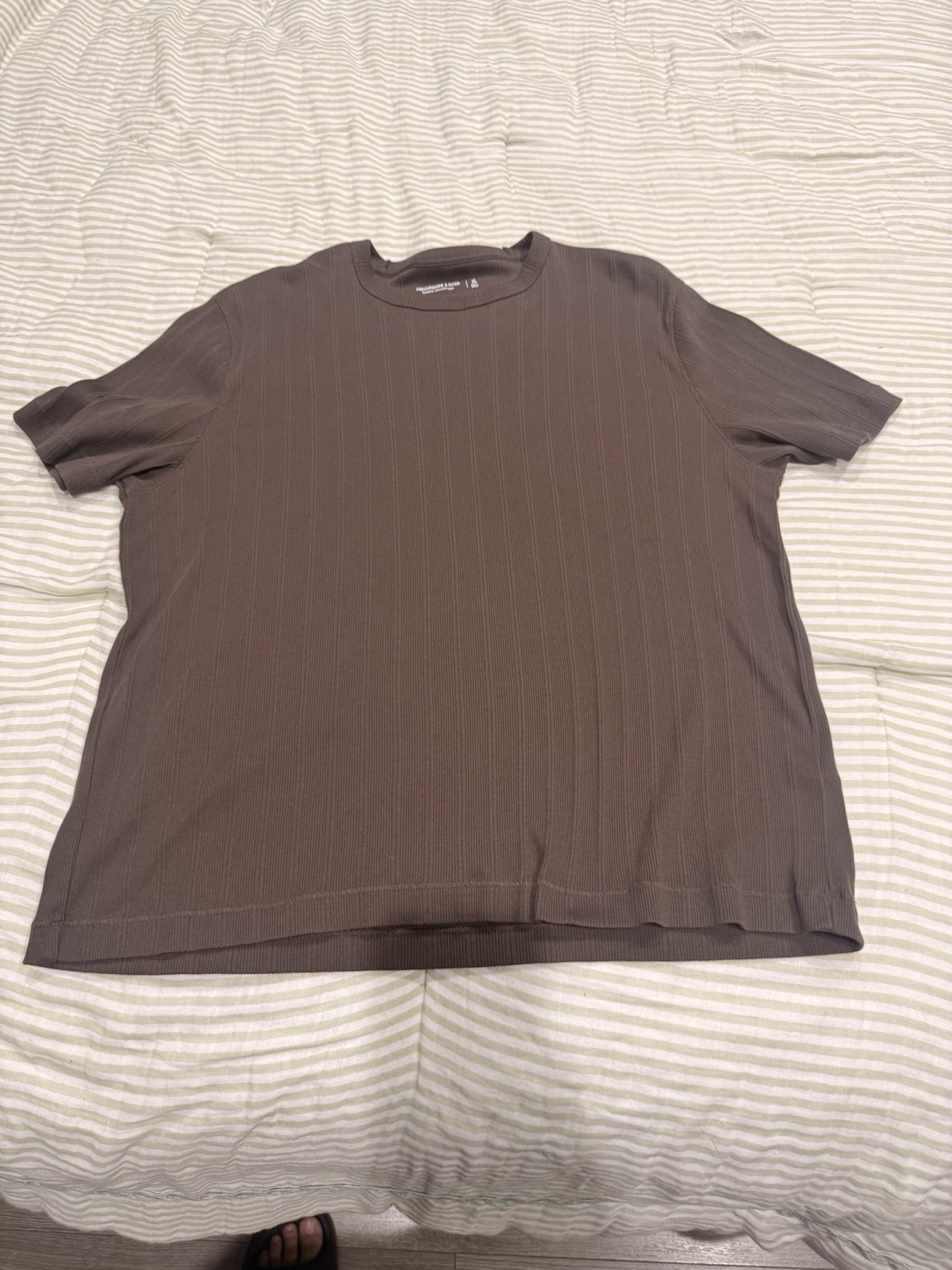 Abercrombie & Fitch Ribbed Brown Tshirt