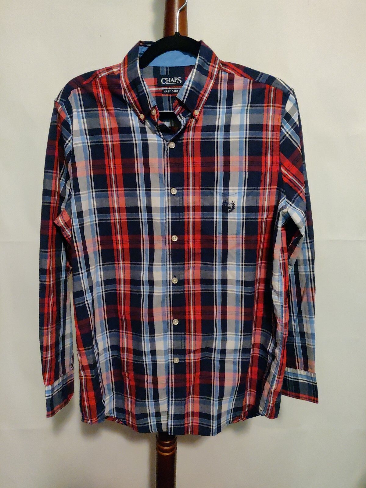Chaps Easy Care men’s size S shirt LS red blue plaid collar button up EUC