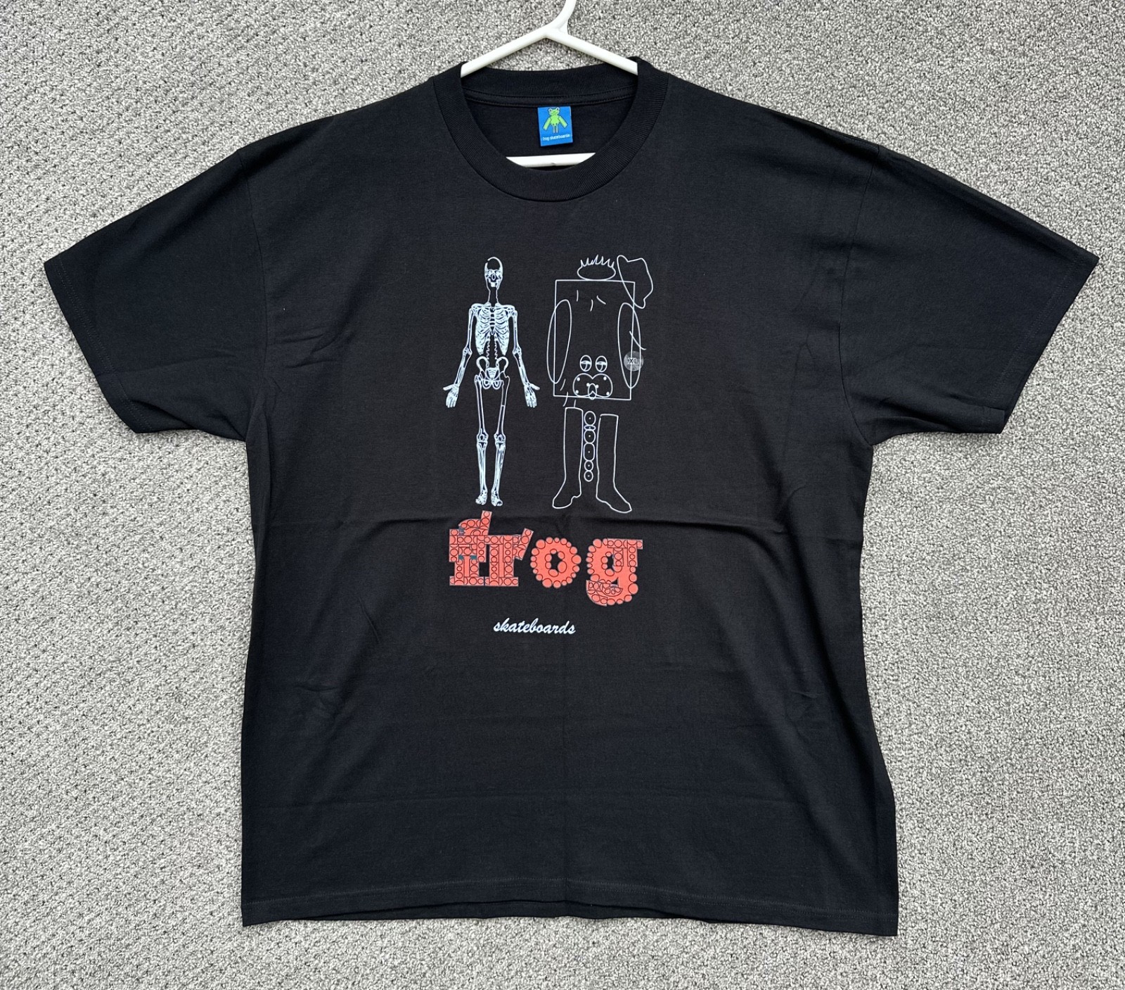 FROG Skateboards Vector Worlds Graphic Mens Tee Size XL Black New Without Tags