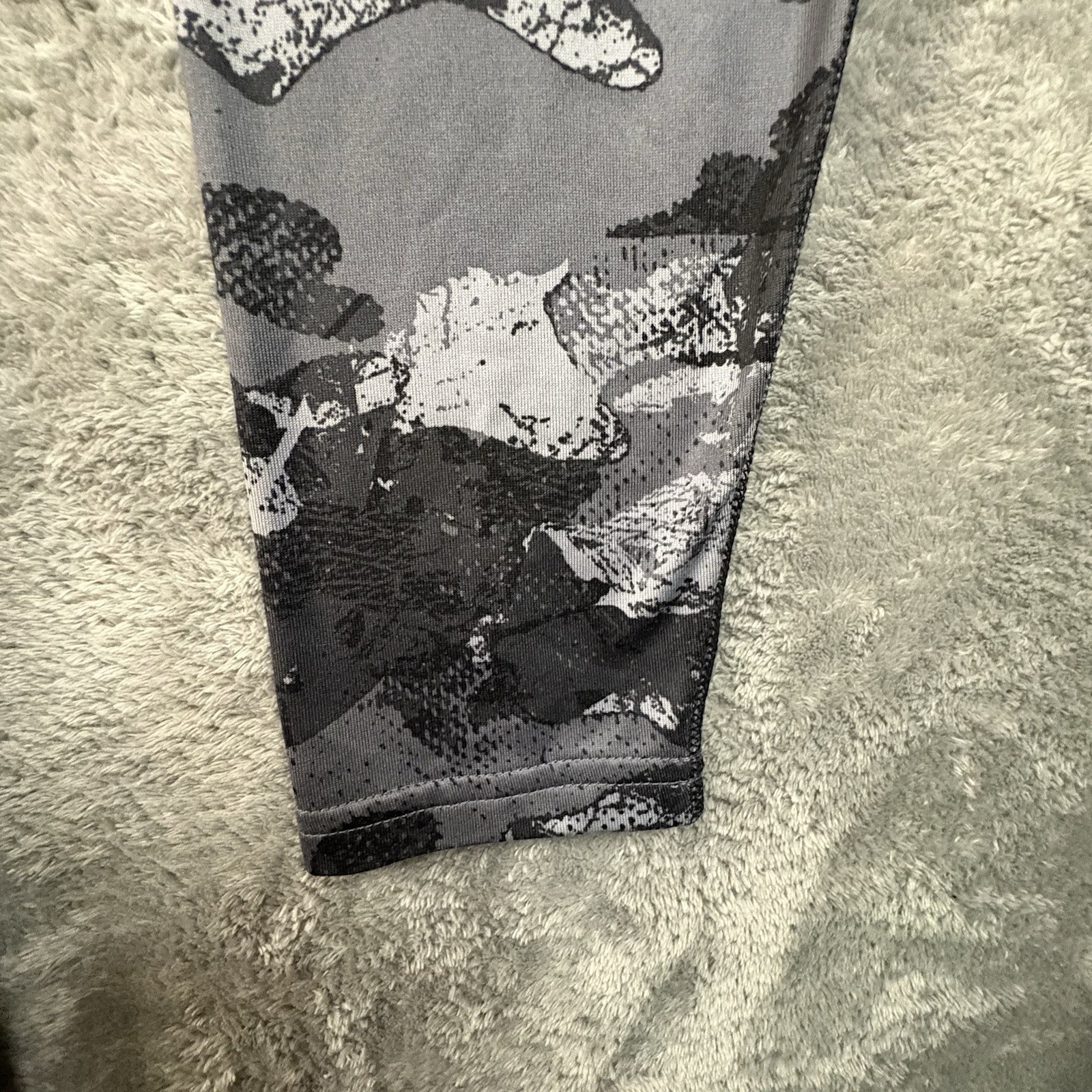 Champion Gear Men’s 2XL Gray Camo DuoFold WarmCTRL Performance LS Mock Neck