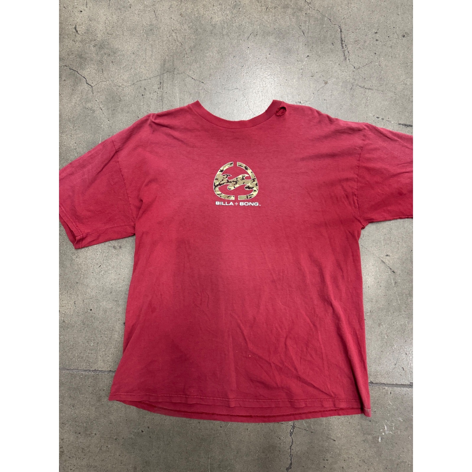 Vintage y2k Billabong T-Shirt Mens Large Red Distressed Skate Tee