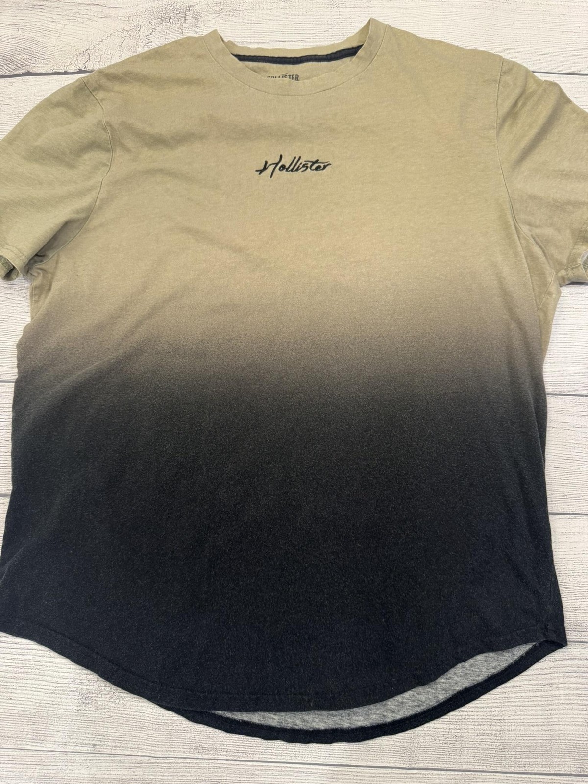 Hollister Shirt Mens XL Tan Black Curved Hem Ombre Gradient Tee Casual