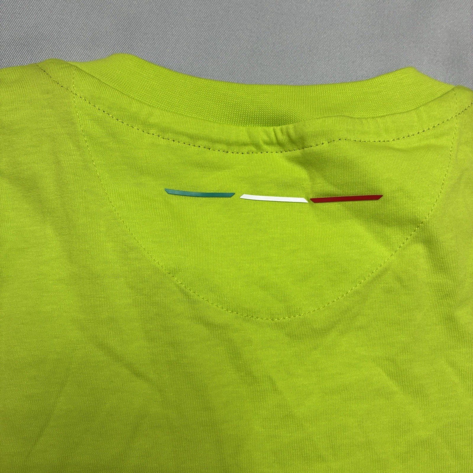 100% Authentic Lamborghini Short Sleeve T-Shirt Mens XL Sportswear Fit MSRP $200