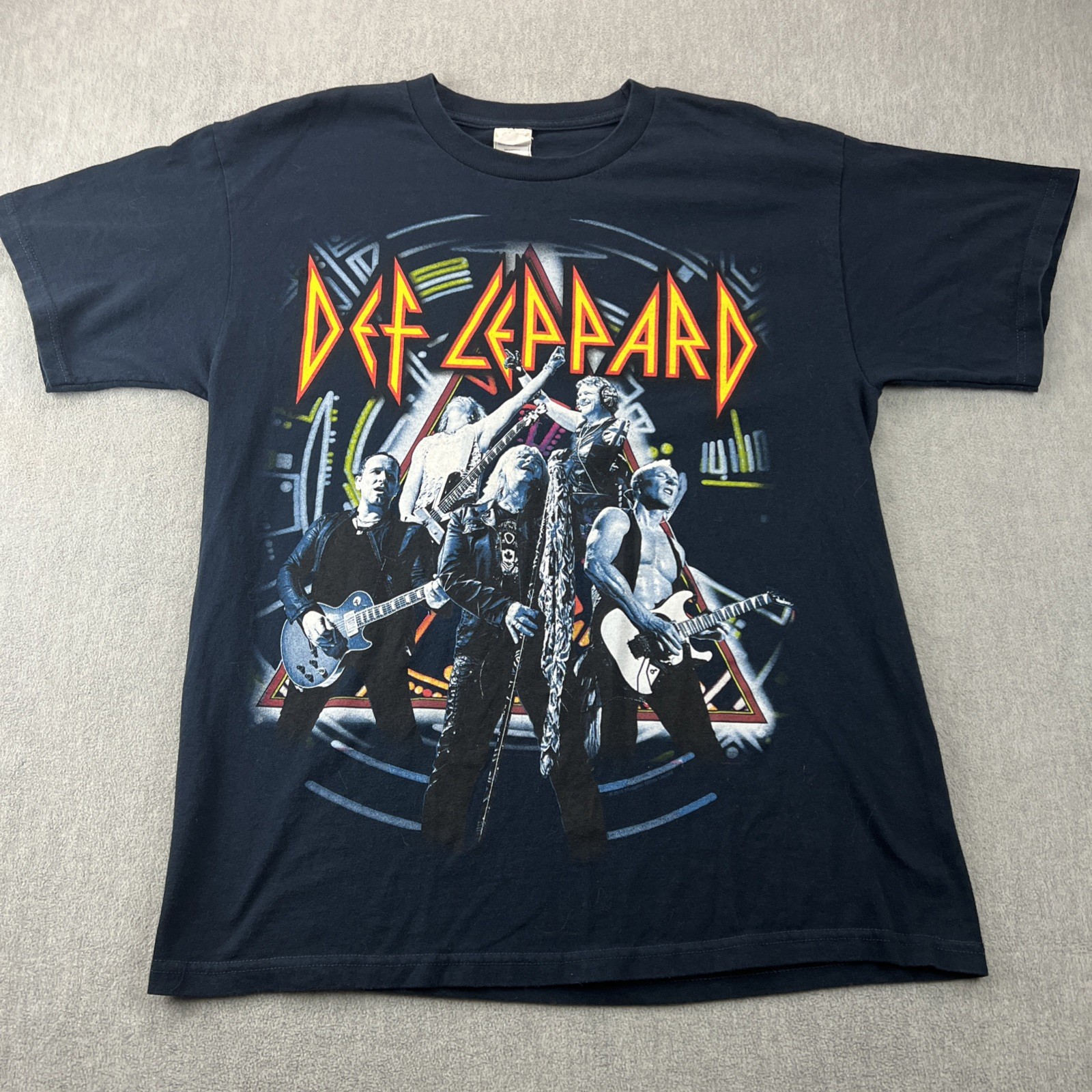 Def Leppard Concert Rock Tour 2015 T-Shirt Men’s L Navy Blue Front Back Graphic