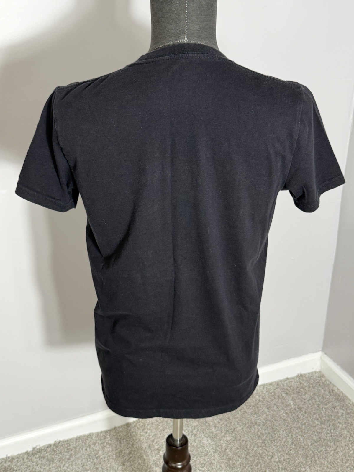 Hollister Must Have Collection Men’s Black T-shirt Size Med Short Sleeve Logo